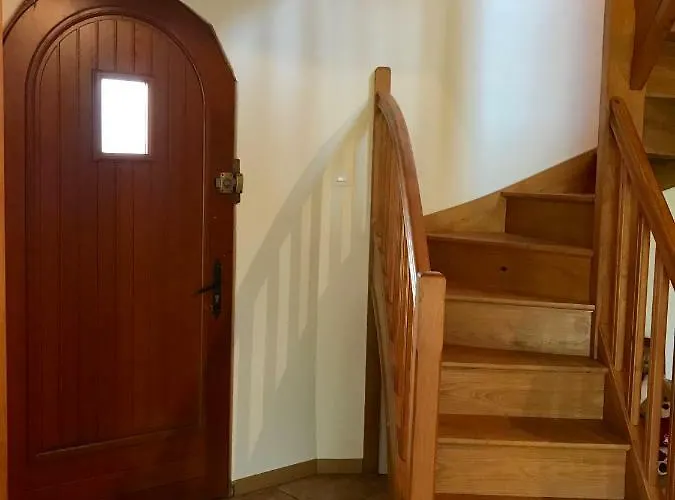 La Petite Chartreuse * Domvast